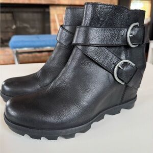 Sorel Boots-Black